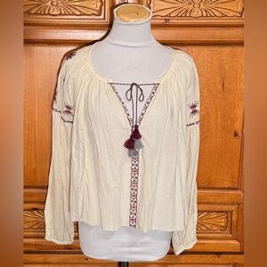 En Crème Bohemian Cream Blouse with Tassel Accents